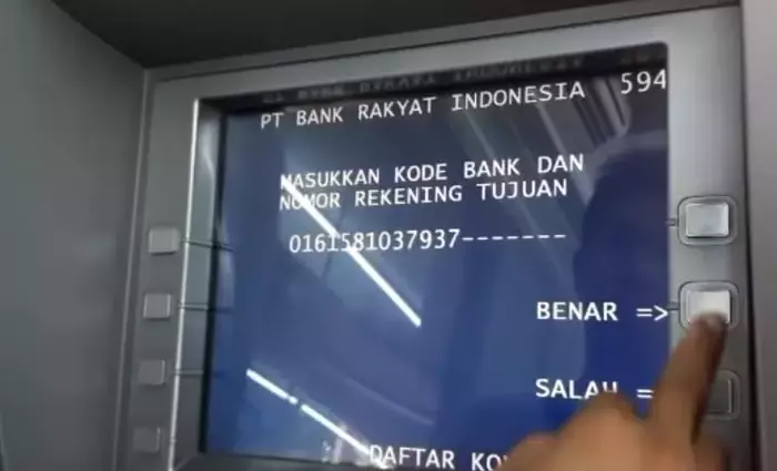 Cara Transfer Uang Lewat ATM ke Bank Lain